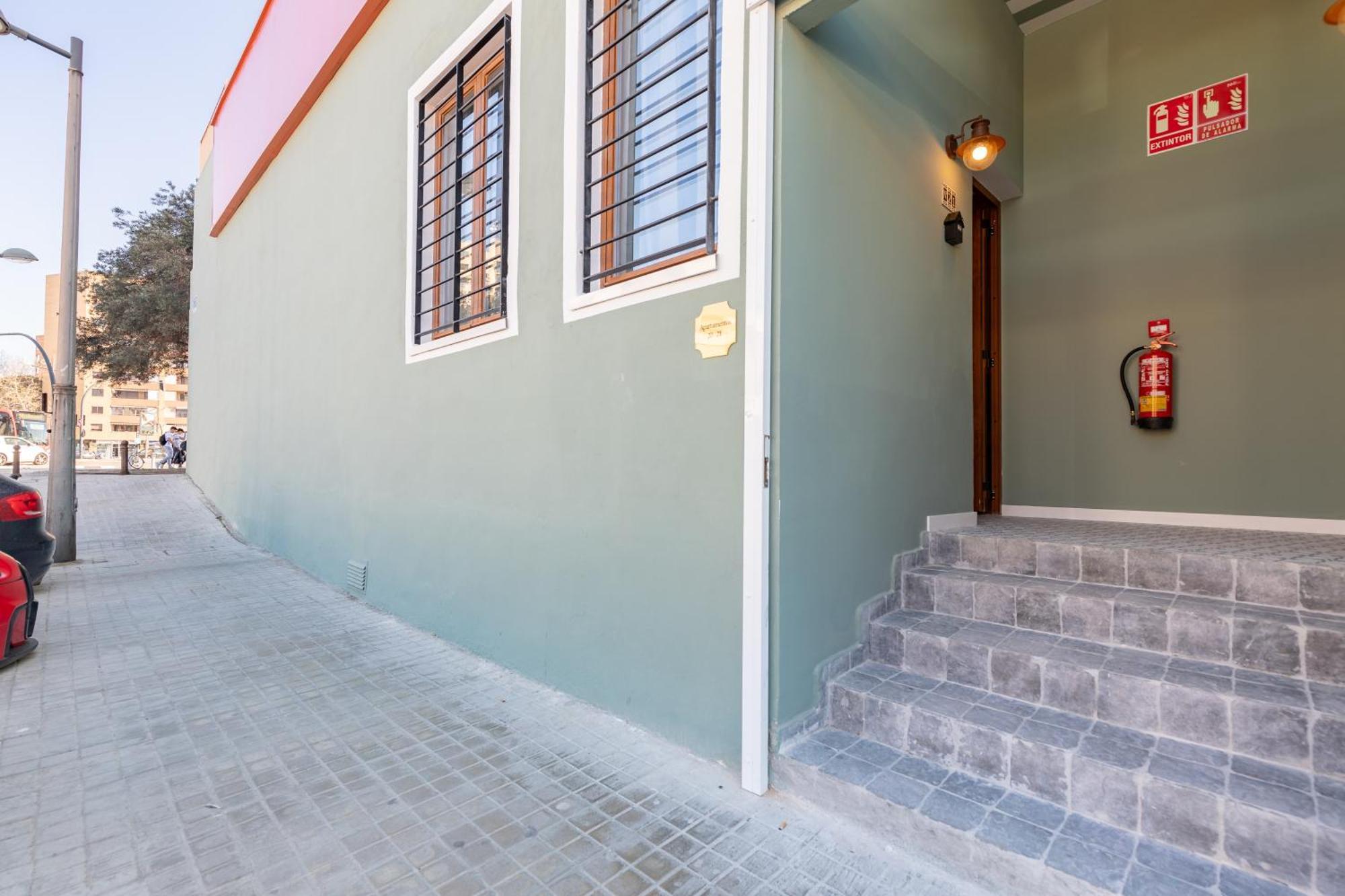 The Little Village Apartments Βαλένθια Εξωτερικό φωτογραφία